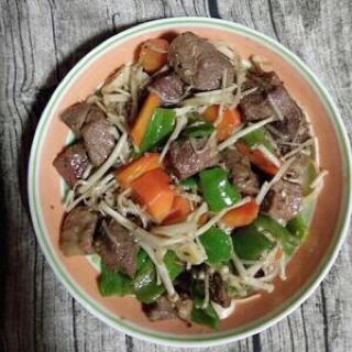 黑胡椒牛肉粒~补充优质蛋白
