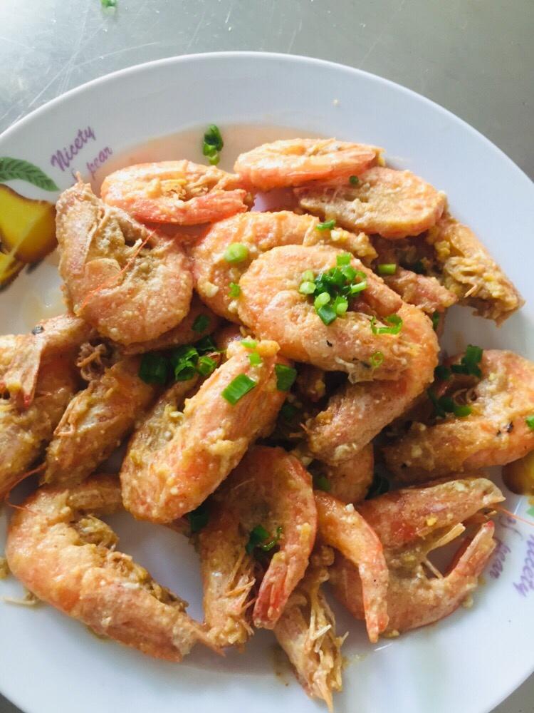 蛋黄焗虾的做法