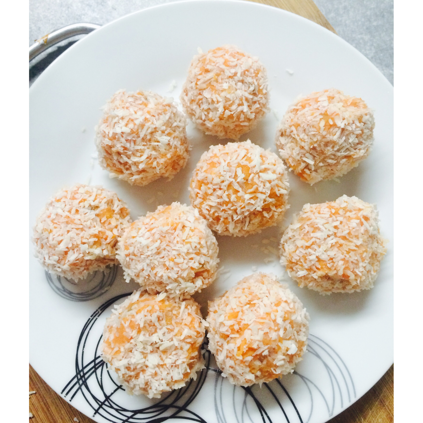 椰丝红薯燕麦球