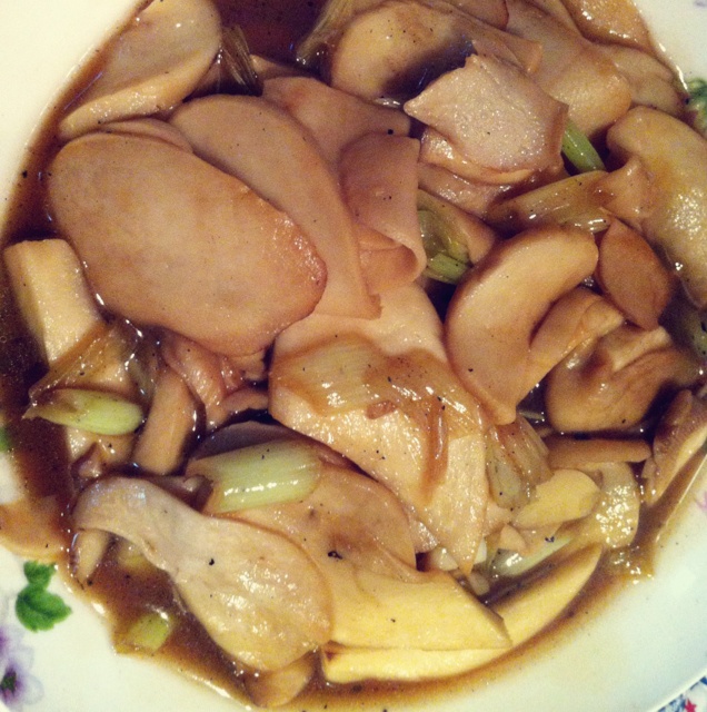 腊八蒜炒杏鲍菇