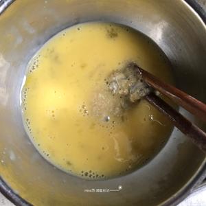 减脂餐-无油煎全麦牡蛎蛋饼的做法 步骤3