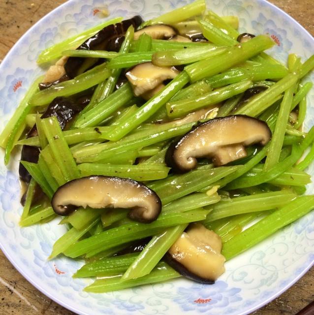 香菇芹菜