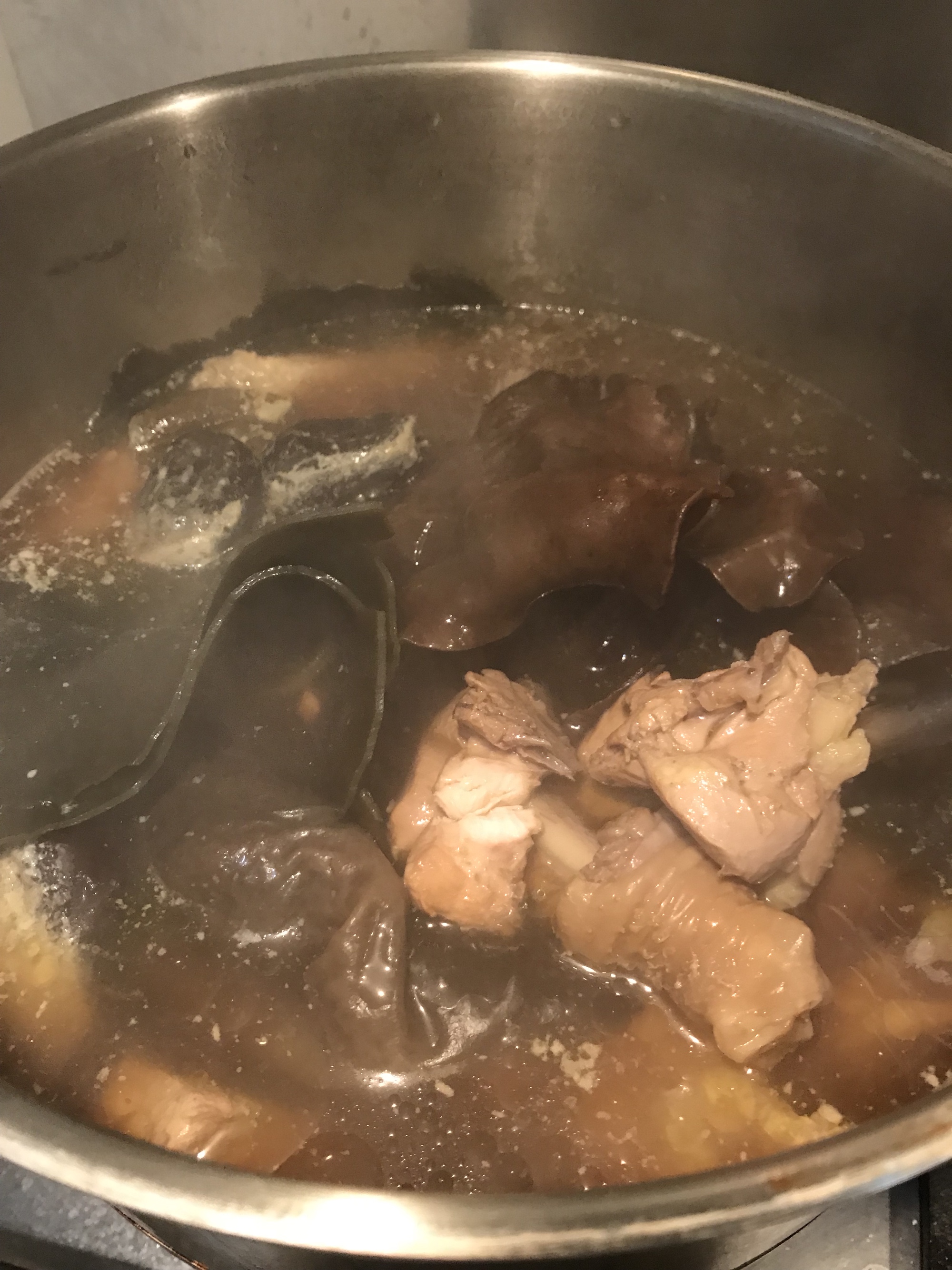 海带木耳鸡汤的做法 步骤2