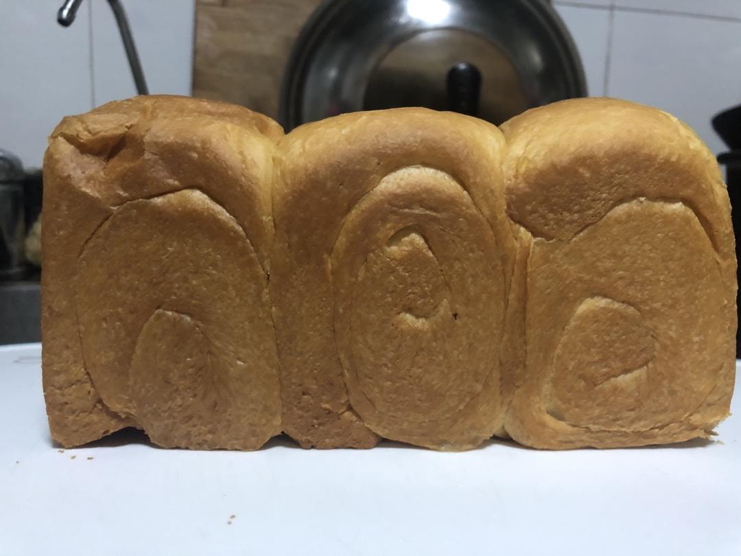 奶香超浓郁的淡奶油吐司（消灭淡奶油）