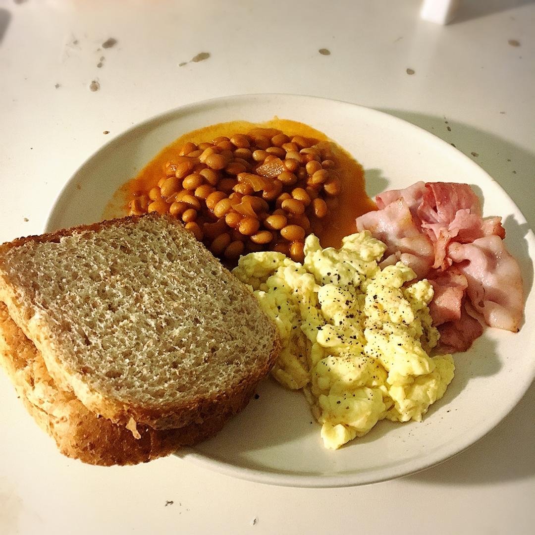 cays做的传统英式茄汁黄豆英式早餐bakedbeans