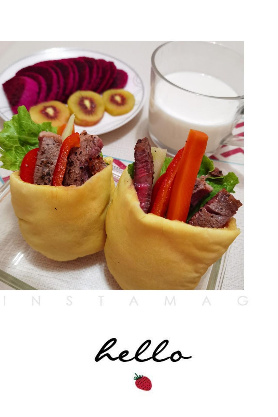 #太阳谷®SUNVALLY ®#黑椒牛排时蔬配胡萝卜口袋饼