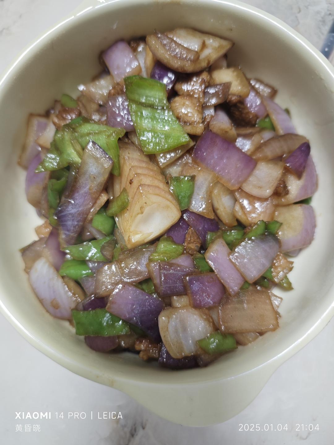 色香味俱全的洋葱炒肉