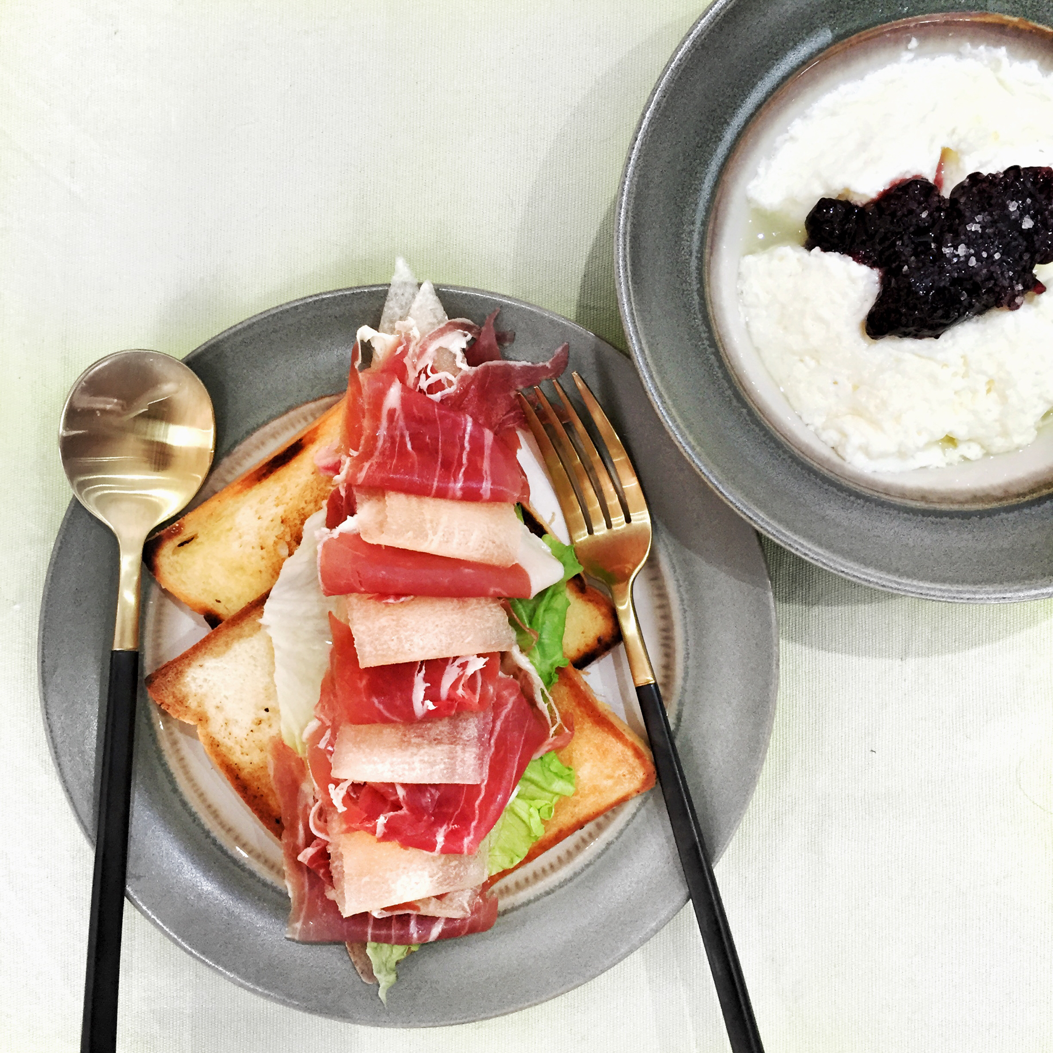 火腿芝士蛋三文治