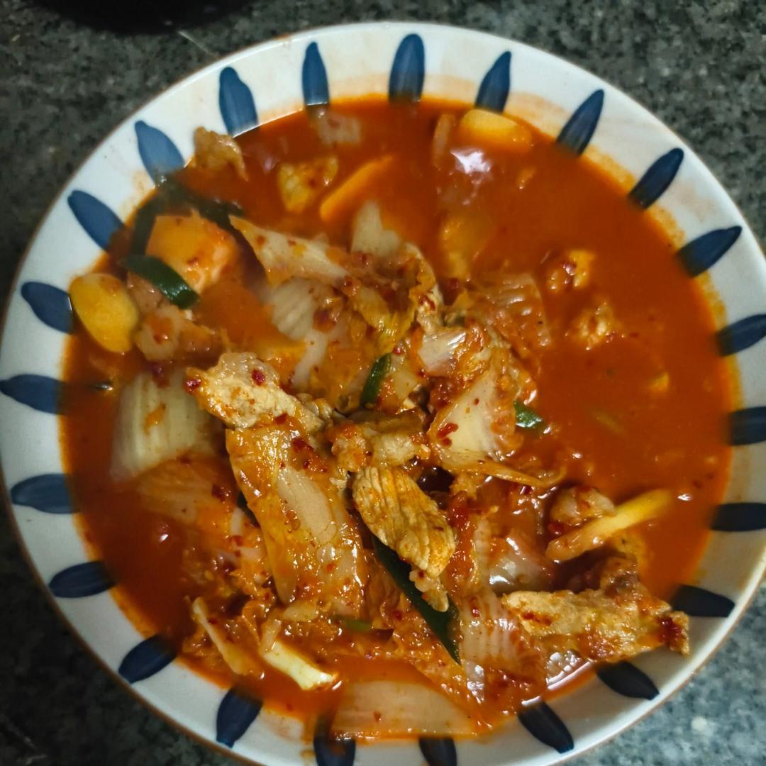 秘制泡菜炒五花肉