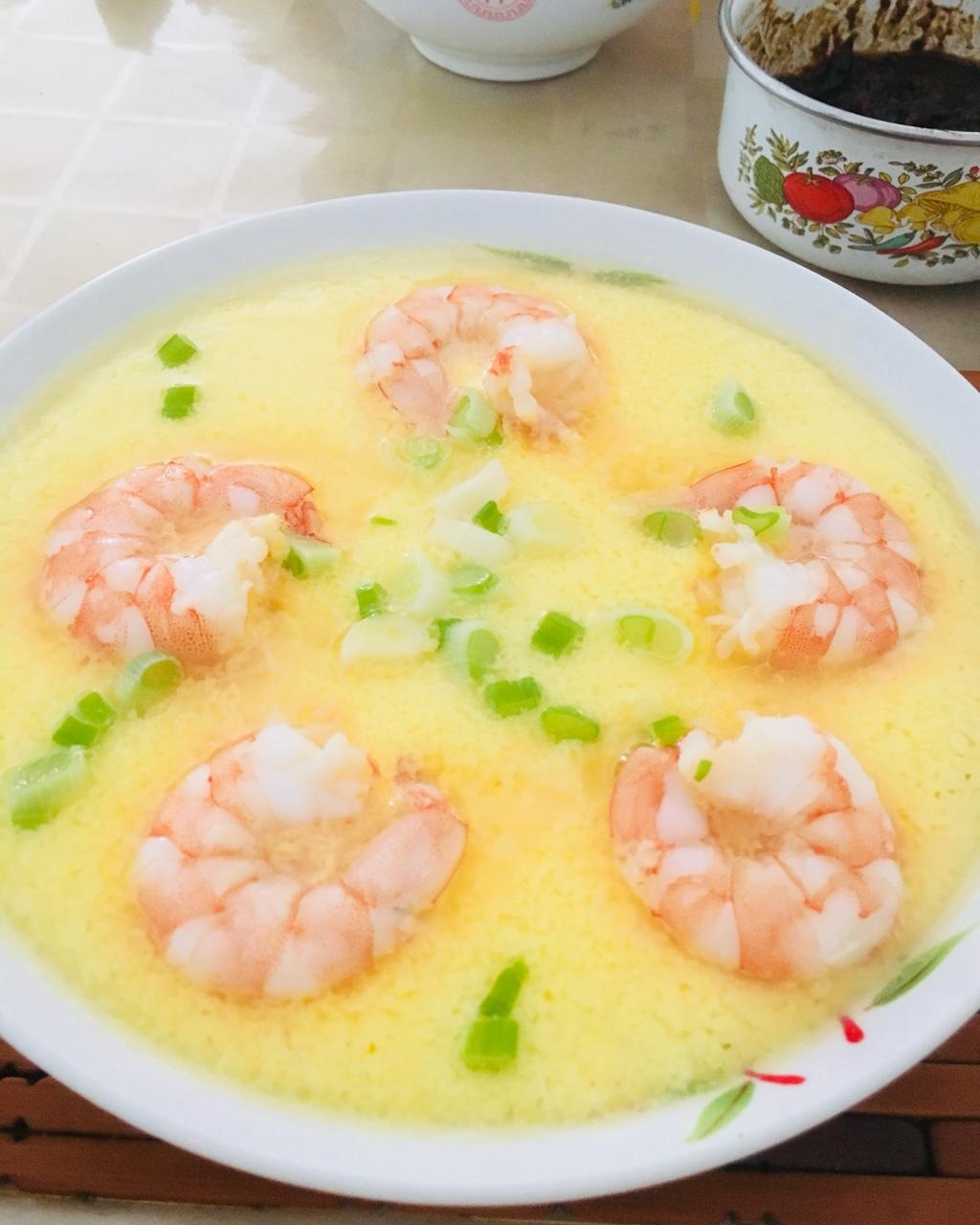妖小q做的滑嫩的虾仁蛋羹