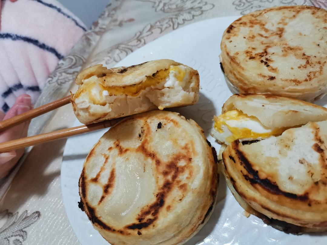 早餐霸王~沉甸甸鸡蛋汉堡