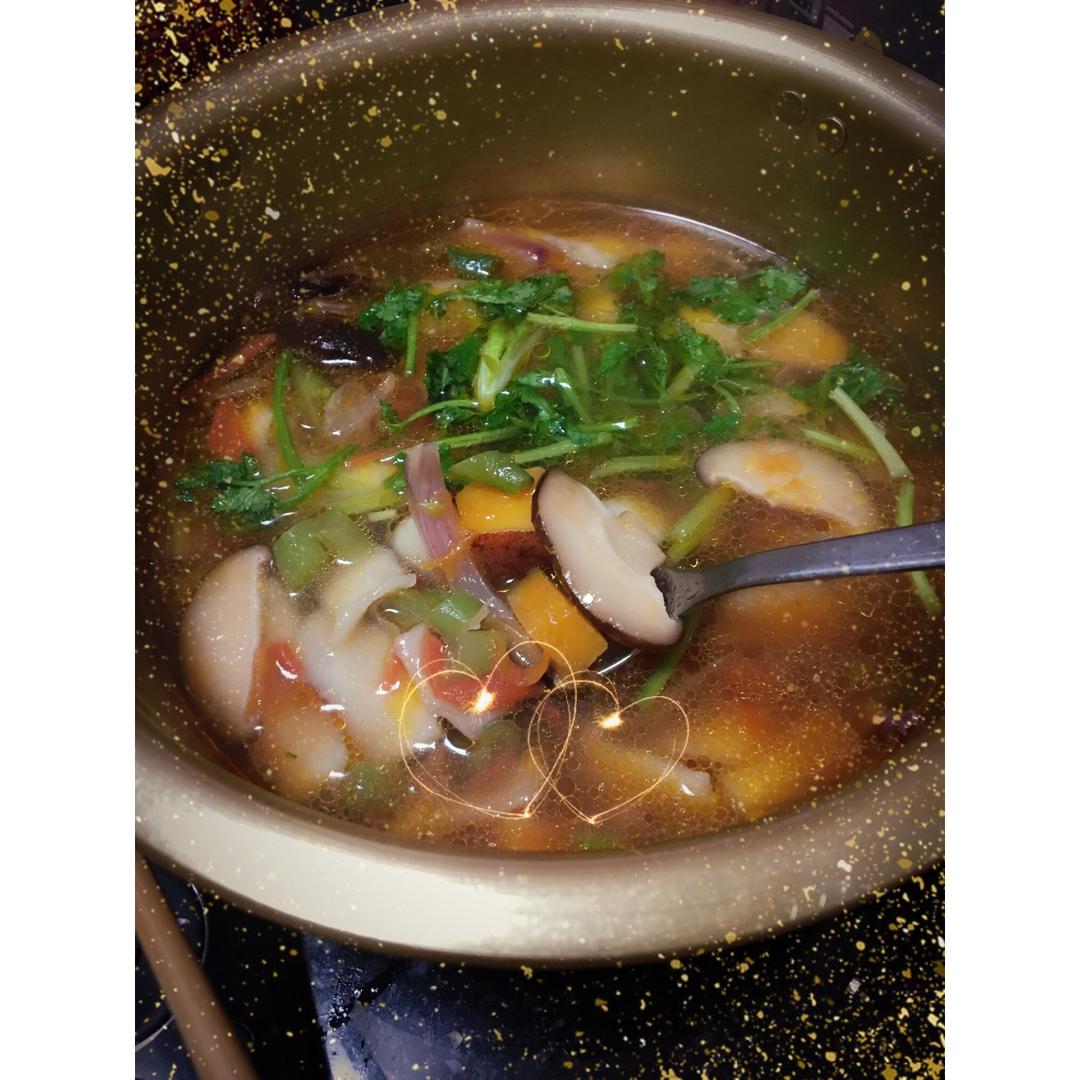 素揪片子（素汤饭）
