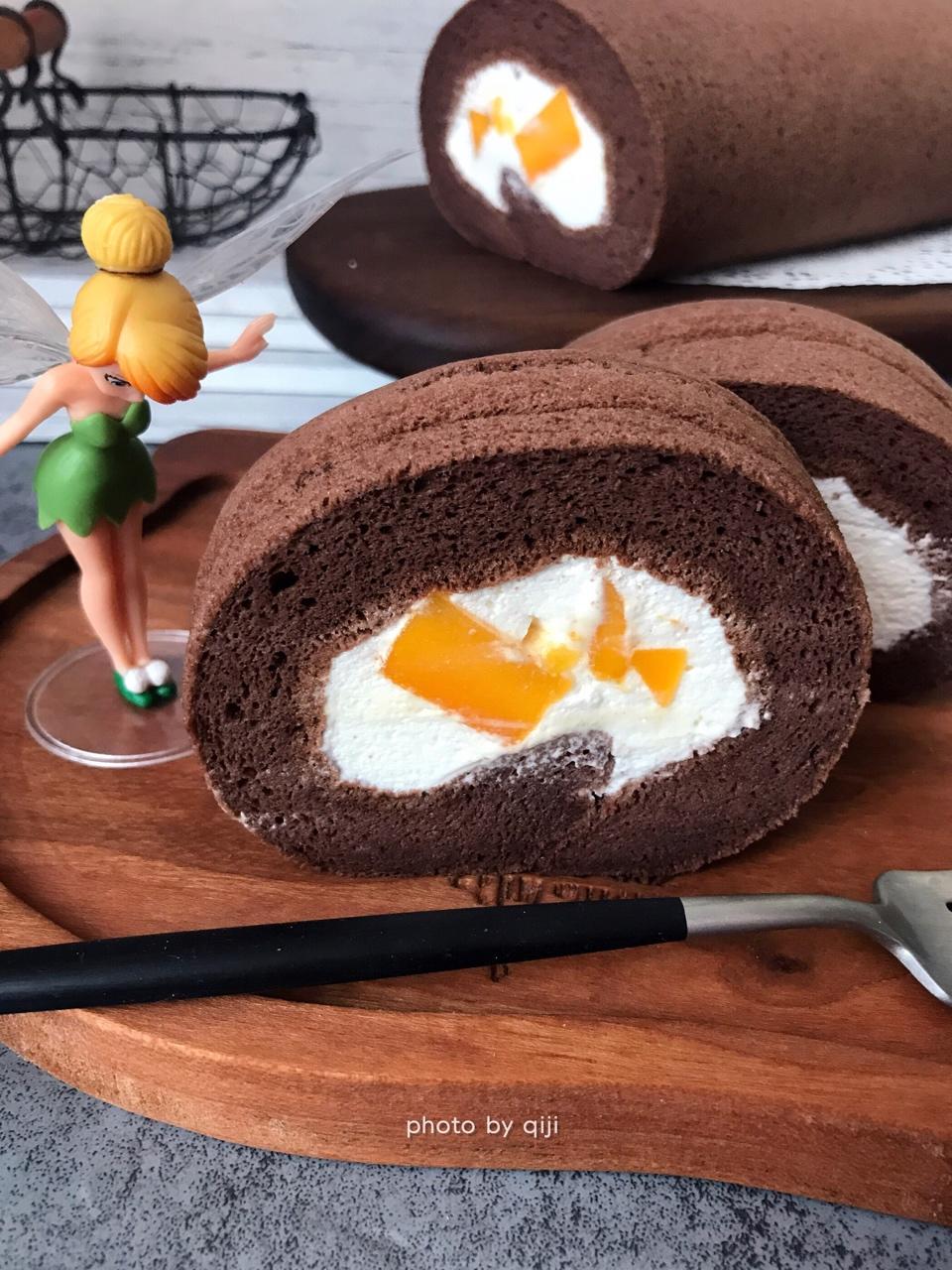 可可波点蛋糕卷