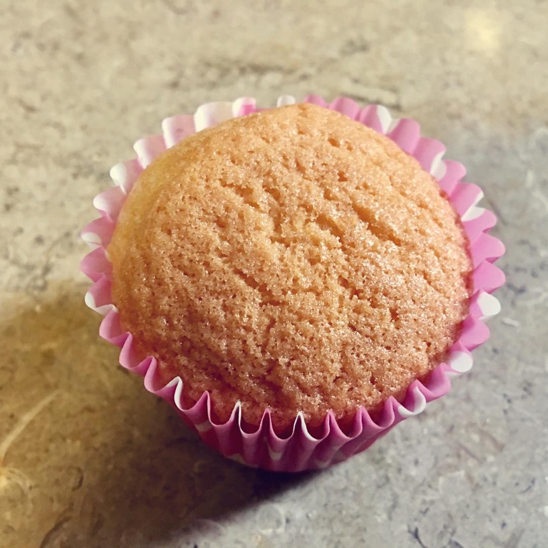 海绵纸杯蛋糕
