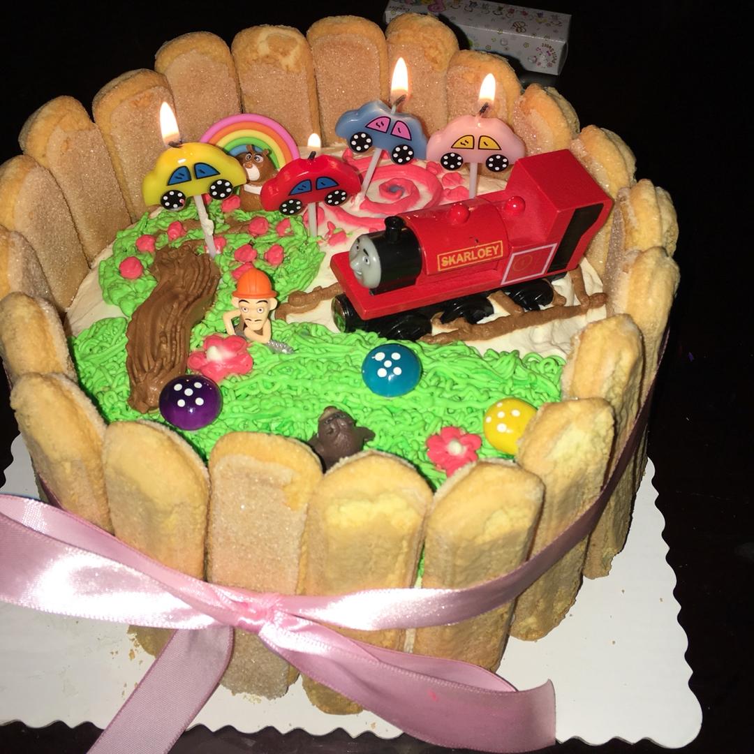 虔静做的裱花蛋糕光头强场景蛋糕