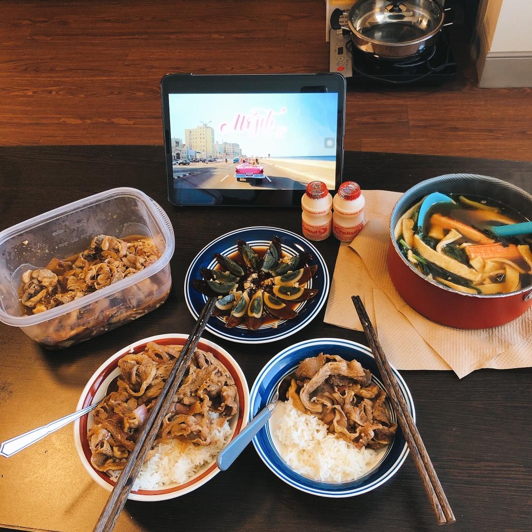 黑椒蘑菇肥牛饭