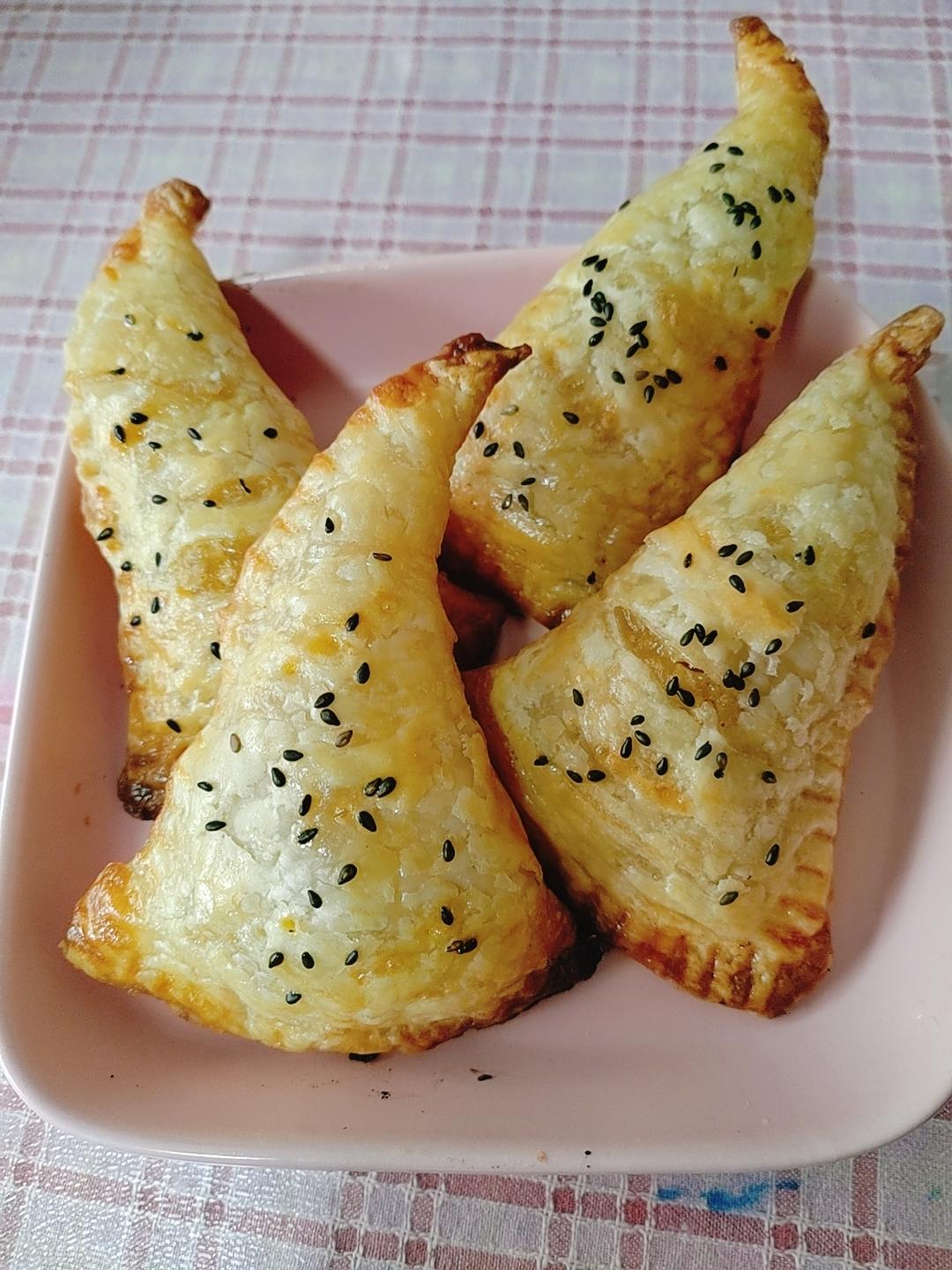 不用开酥，不用揉面，也能做香甜酥脆的苹果派