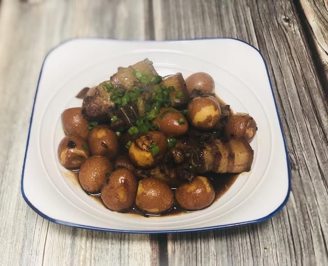 鹌鹑蛋红烧肉的做法