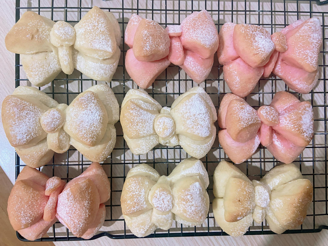 蝴蝶结🎀面包