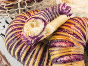特别适合DIY的面包，紫薯面包卷，学会它，烘焙就算入门了的做法 步骤18
