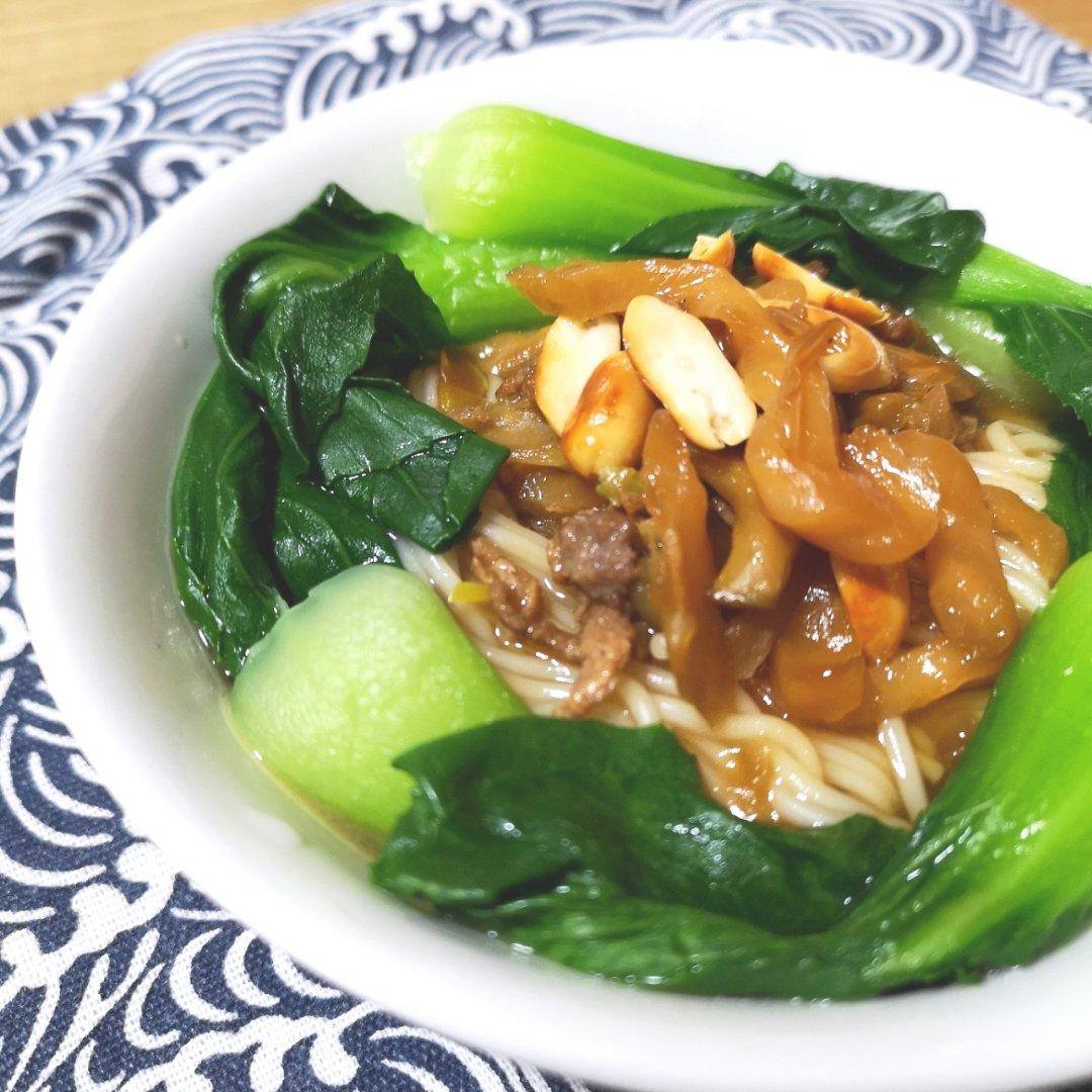 榨菜肉丝面