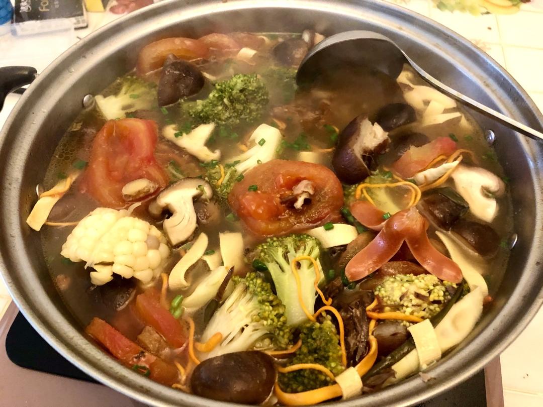 丽江腊排骨火锅
