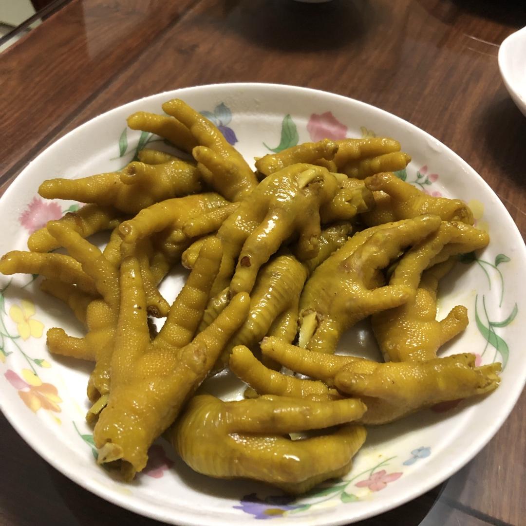 盐焗鸡爪（家常版，秒杀外面加色素的鸡爪）