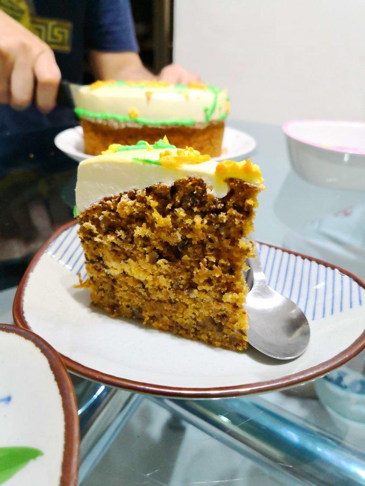 复刻巴黎名店 Rose Bakery 的招牌：英式胡萝卜蛋糕