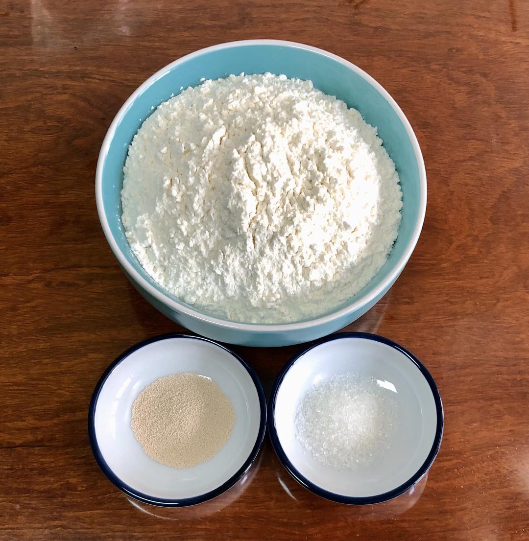 纯奶手撕吐司的做法 步骤1