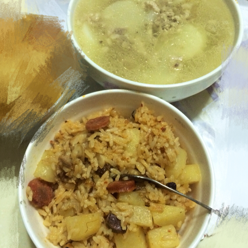 香肠土豆焖饭【一人也要吃好版】
