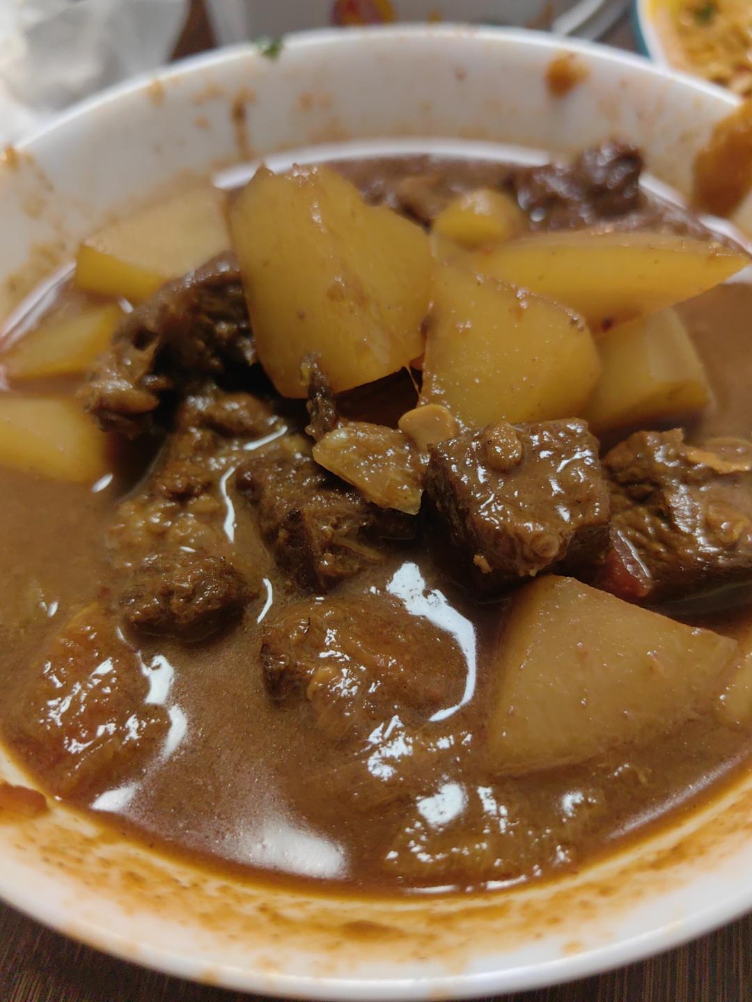 最简单下饭的红烧牛肉，牛腩牛肋条牛上脑做出来都爆香，太好吃了！