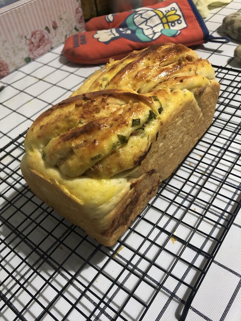 香葱肉松手撕吐司