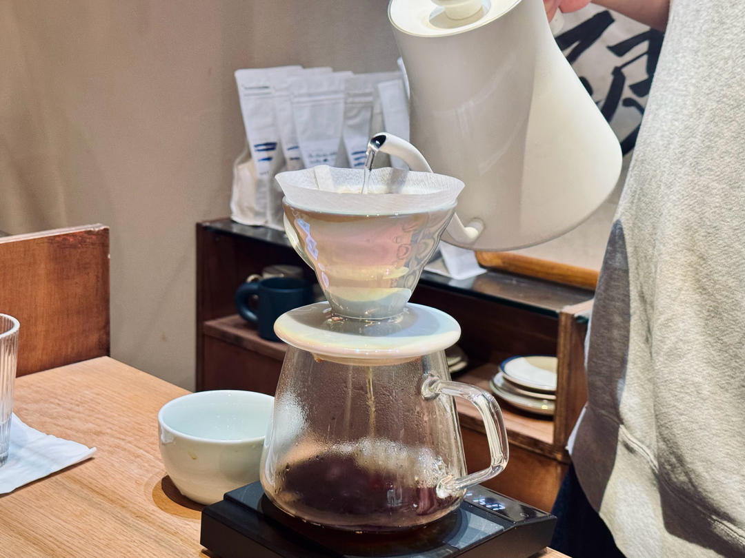 爱就是在一起。走遍世界。揽尽风景。食尽美味。感受美好。