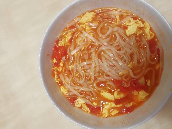 恨不得抱着锅舔的番茄鸡蛋面