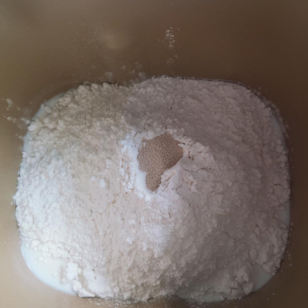 纯奶手撕吐司的做法 步骤1