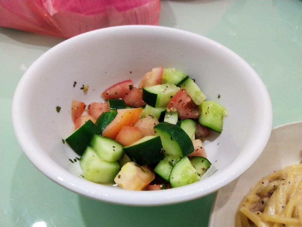 超简单地中海沙拉 黄瓜西红柿沙拉