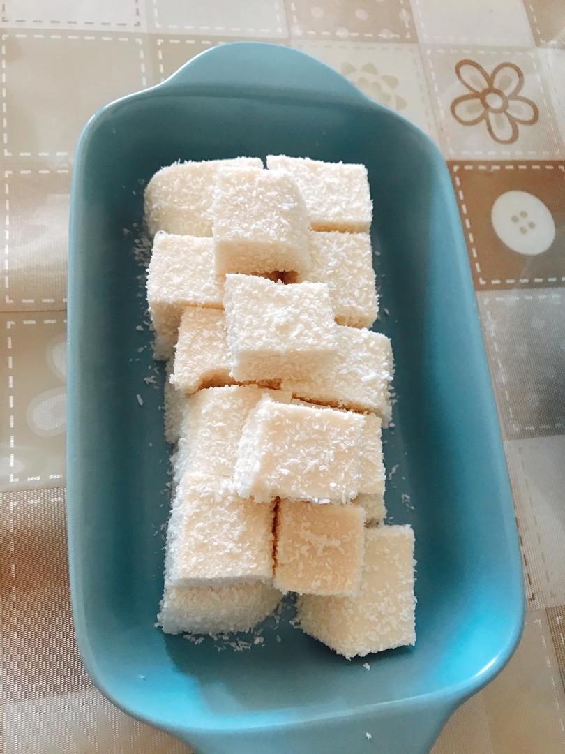 比85℃好吃百倍的椰蓉牛奶小方