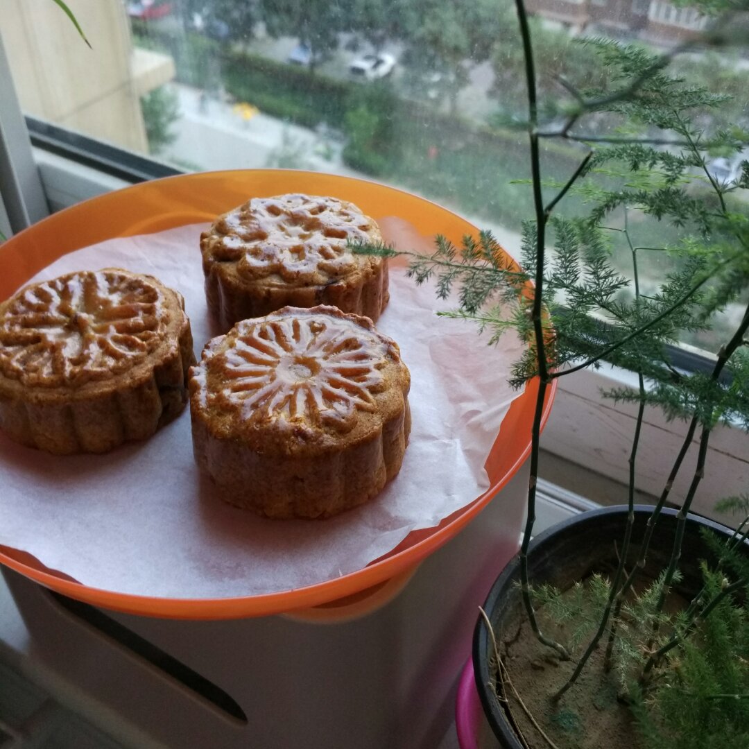 广式月饼——蛋黄莲蓉月饼