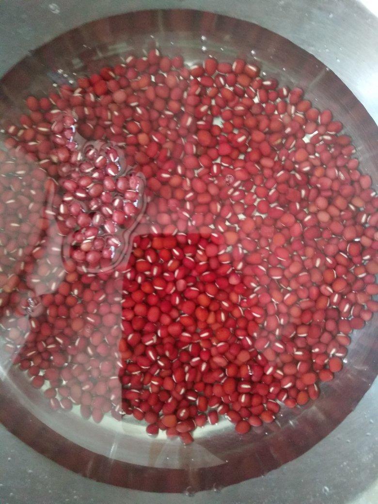 鲜奶红豆包