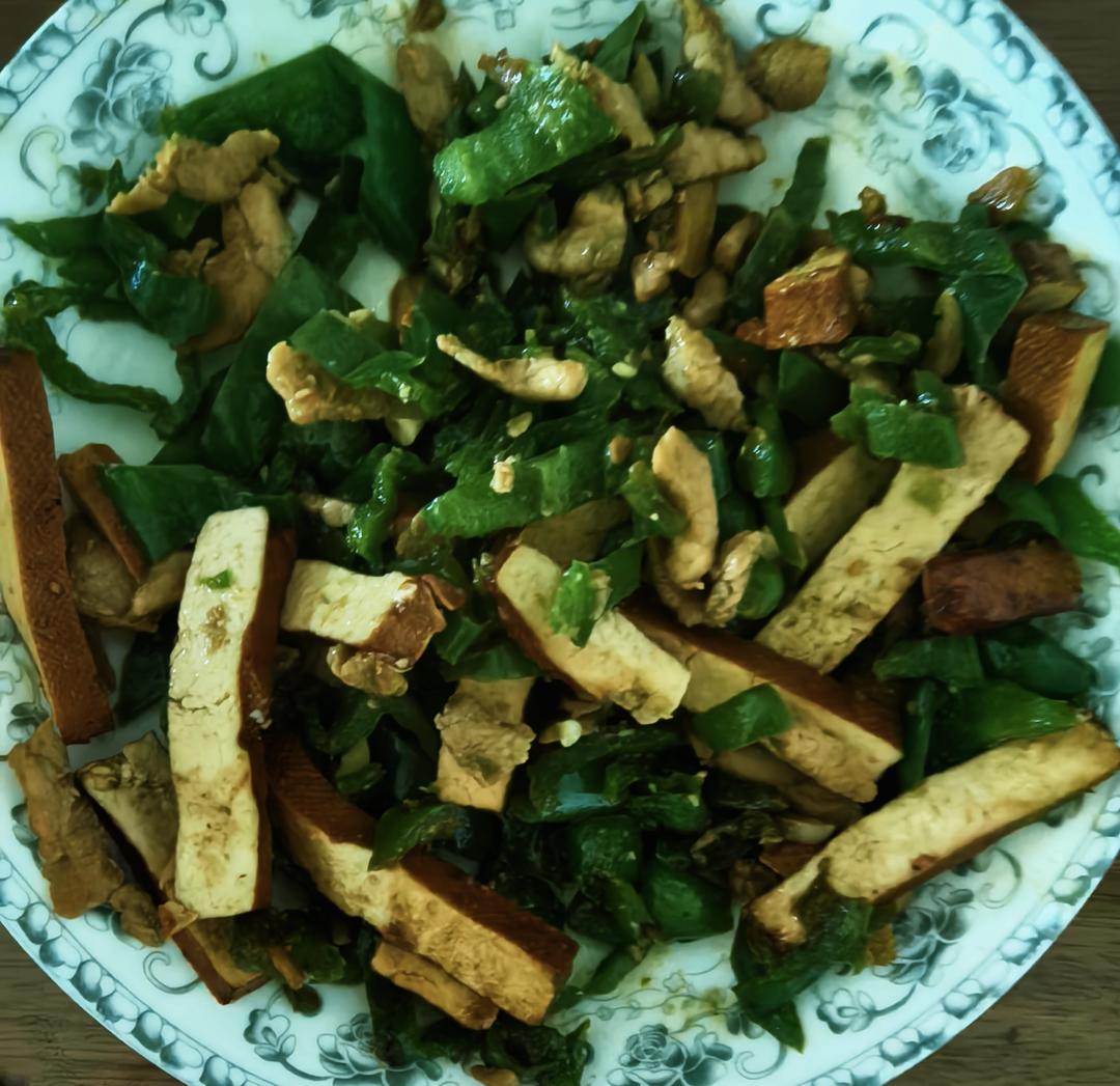 ㊙️超级下饭的青椒炒肉丝❗️吃三碗饭都不够