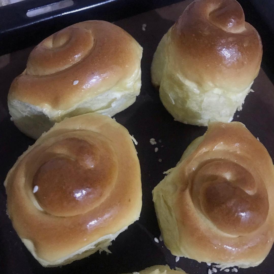 脆底蜂蜜小面包