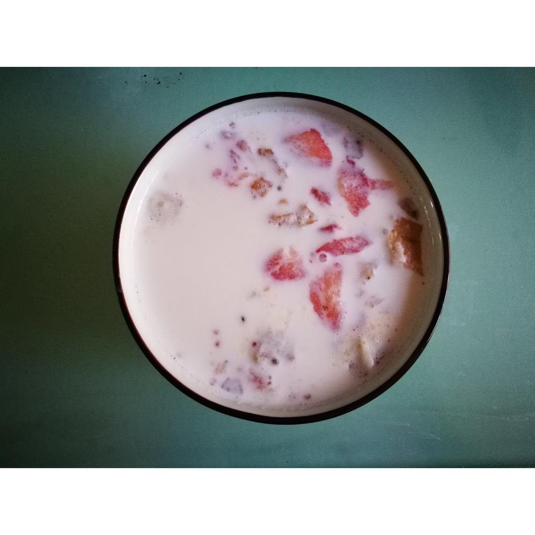 水果燕麦牛奶