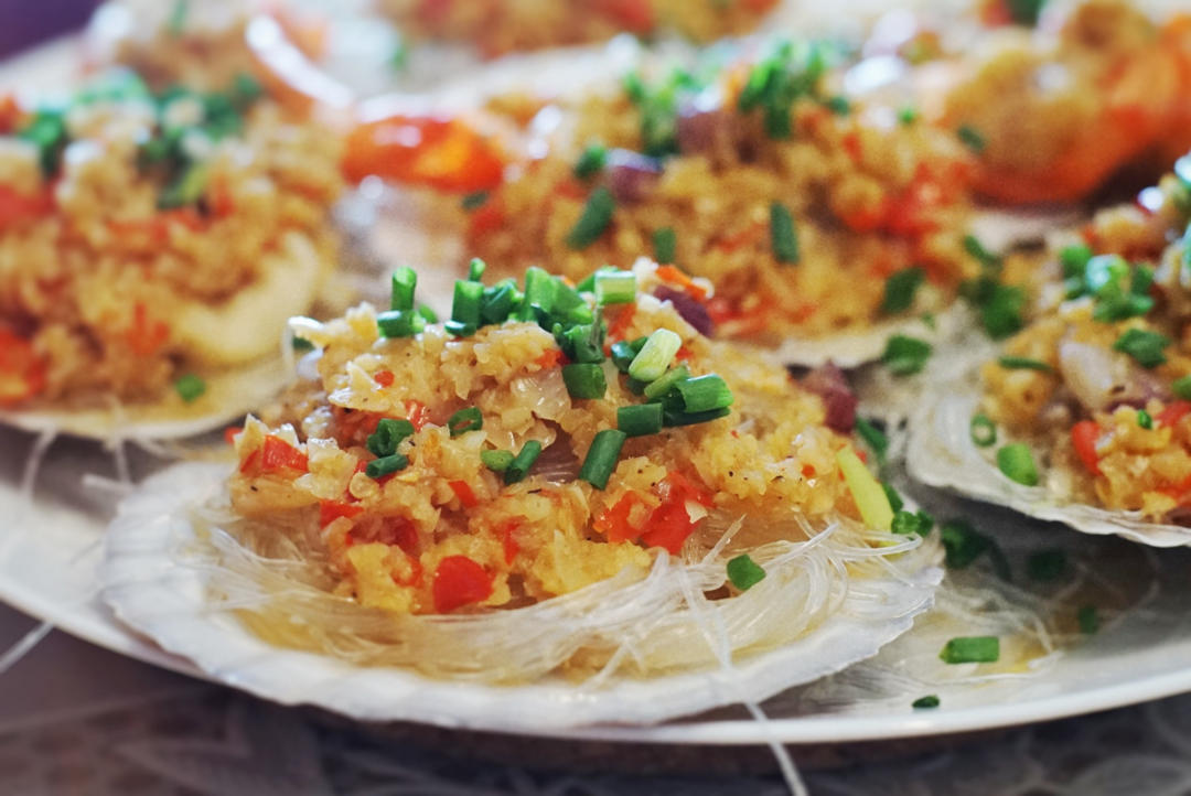 柠檬黄405做的蒜蓉粉丝蒸扇贝