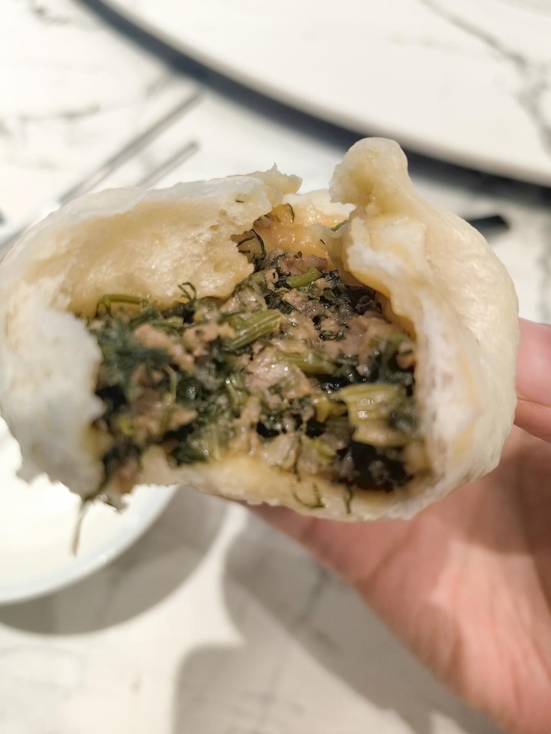 小茴香肉包