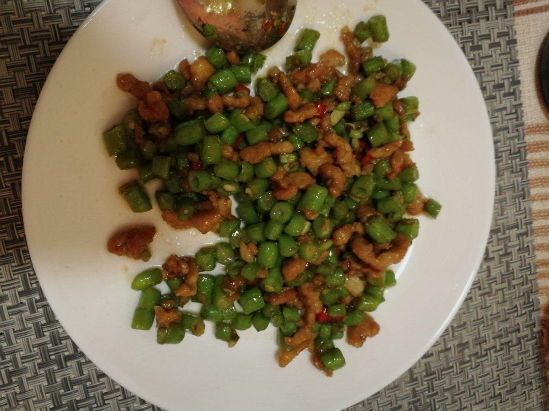 肉沫豆角下饭菜