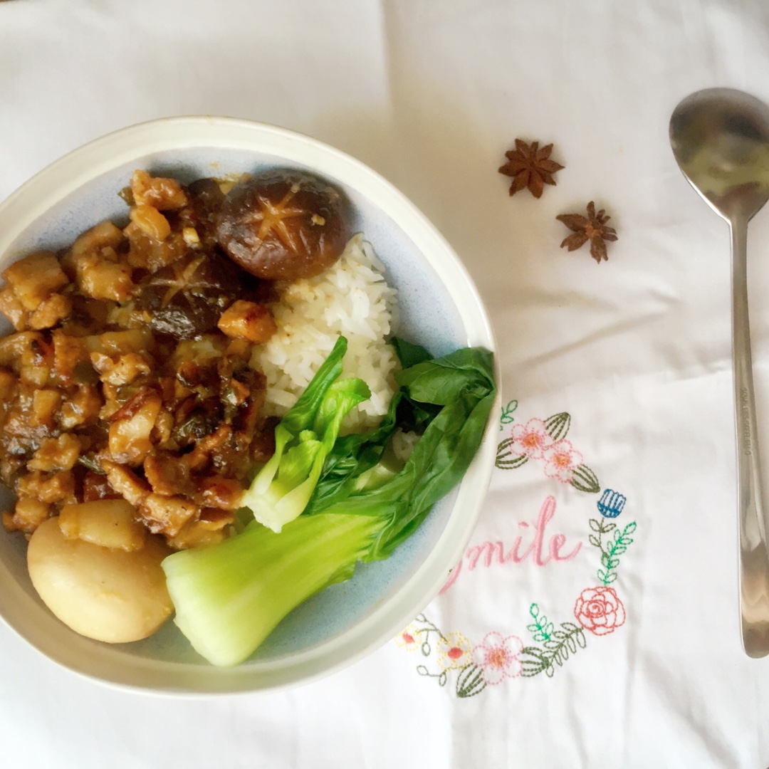 一碗高颜值有内涵的台湾卤肉饭
