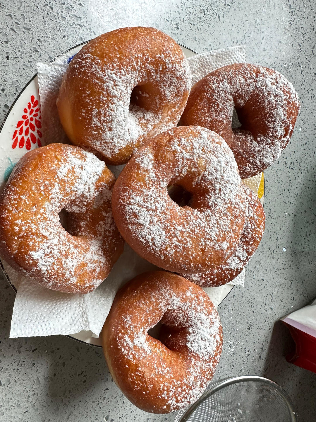 🍩超快手一小时低糖无需烤箱的甜甜圈（详细视频）