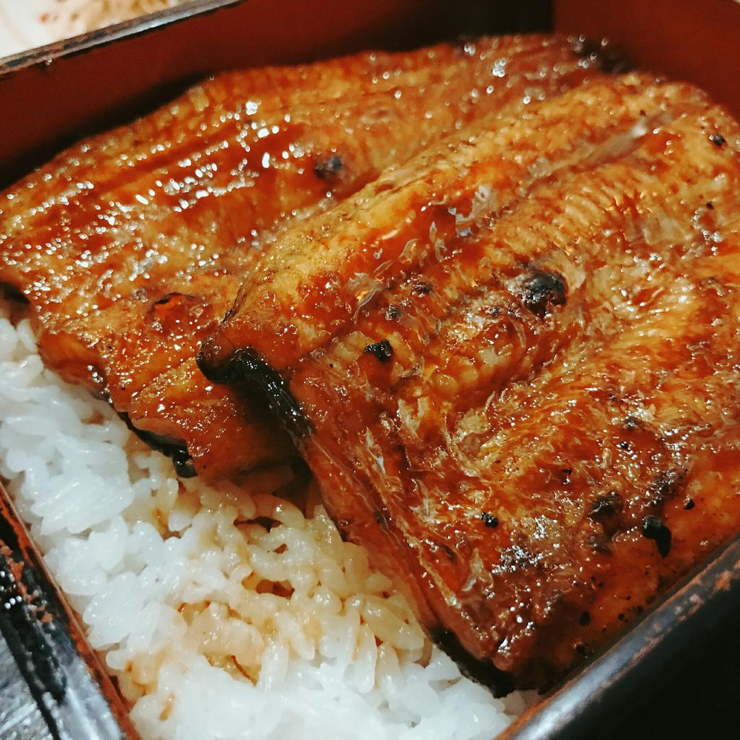 蒲烧鳗鱼饭