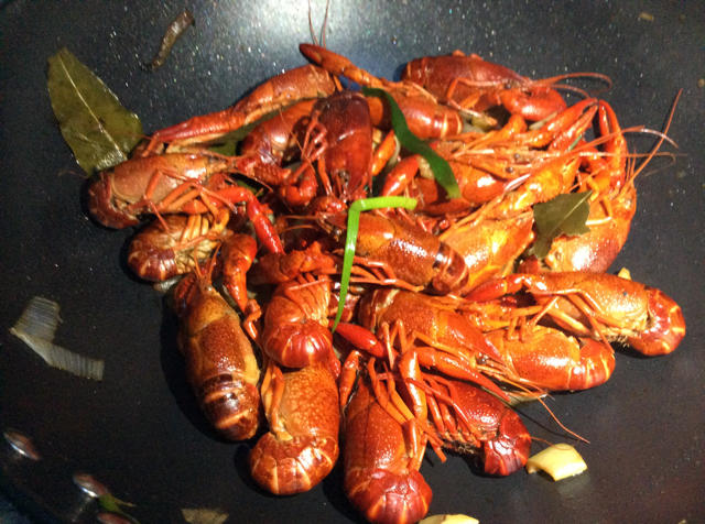十三香龙虾