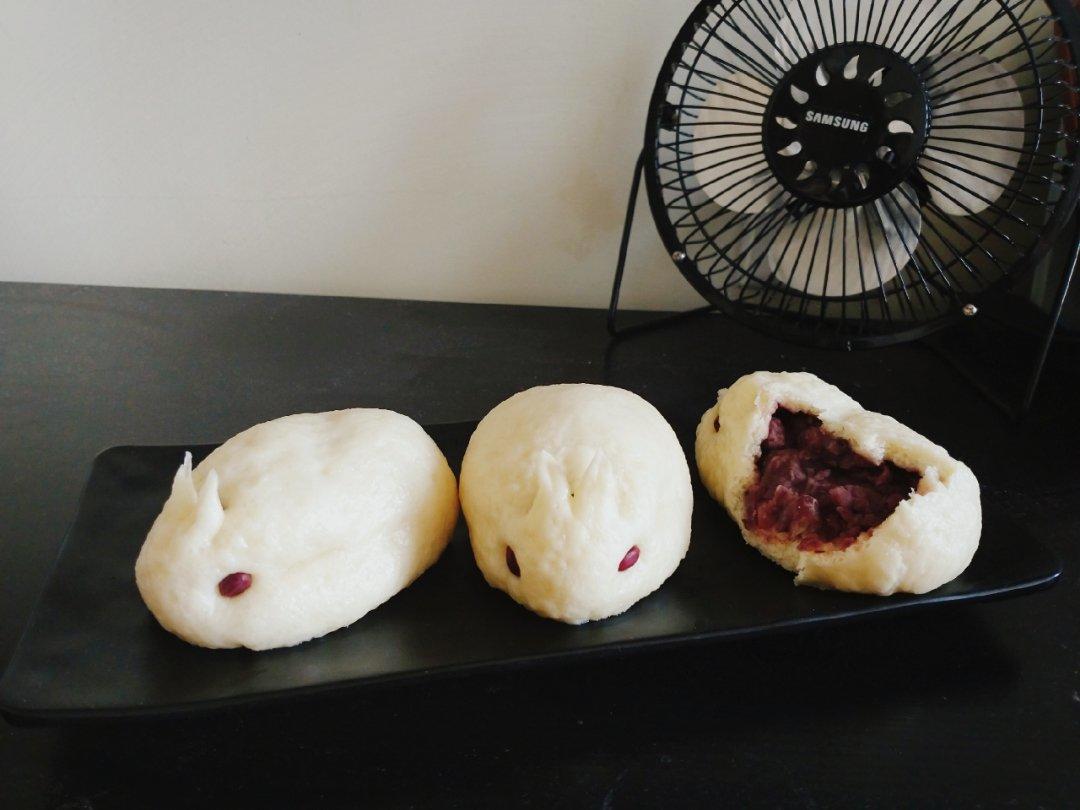 小白兔豆沙包🐰